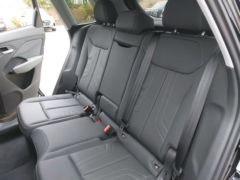 New 2026 Audi Q3 quattro 2.0T AWD/4WD image 14