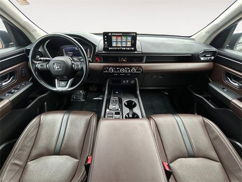 Used 2023 Honda Pilot Elite image 10