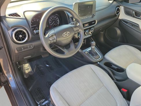 Used 2022 Hyundai Kona SEL image 18