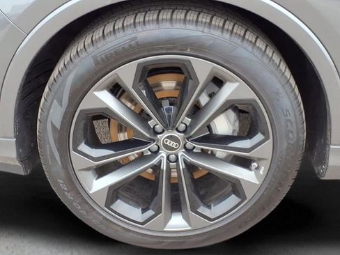 Used 2026 Audi Q7 3.0T Premium Plus w/ Premium Plus Package image 12