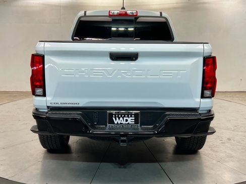 Used 2025 Chevrolet Colorado Trail Boss AWD/4WD image 5