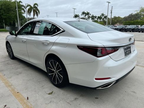 Certified 2025 Lexus ES 350 w/ Premium Package image 5