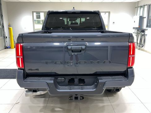 New 2025 Toyota Tacoma TRD Sport w/ TRD Sport Upgrade Package image 9