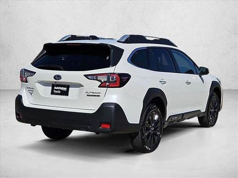 Used 2025 Subaru Outback Touring XT AWD/4WD image 5