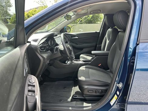 Used 2021 Buick Encore GX Select FWD image 2