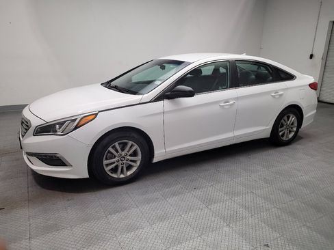 Used 2015 Hyundai Sonata SE FWD image 2