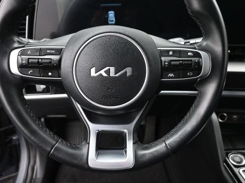 Used 2024 Kia Sportage EX AWD/4WD image 17