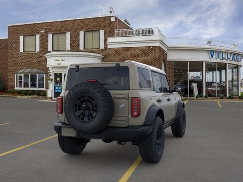 New 2026 Ford Bronco Badlands w/ Sasquatch Package image 8