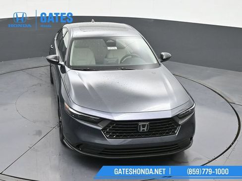 Certified 2025 Honda Accord SE image 41