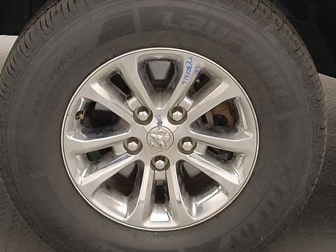 Used 2014 RAM 1500 Express image 31