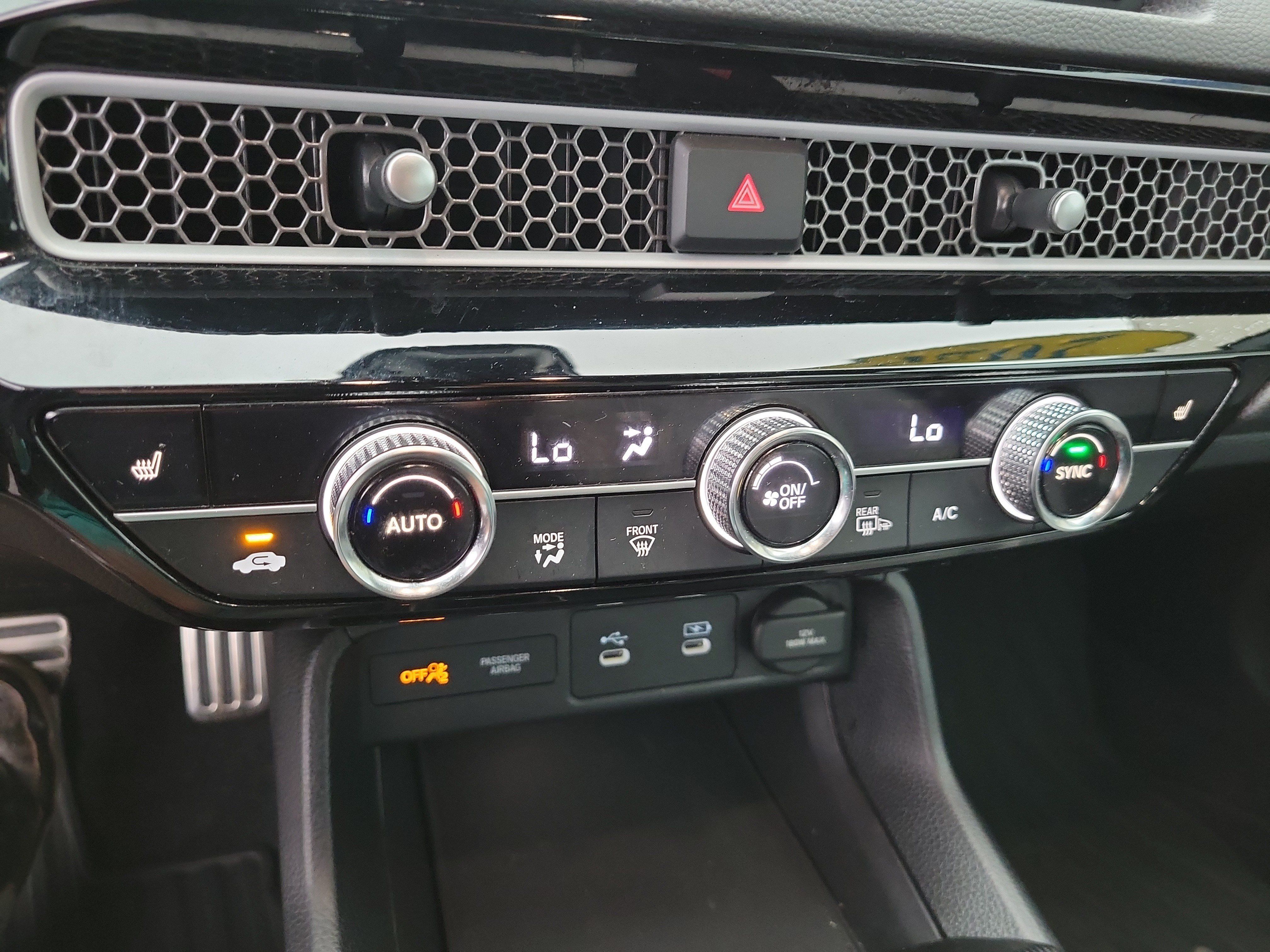 Used 2025 Honda Civic Sport image 17