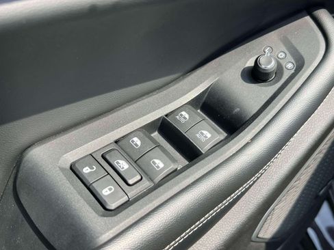 Certified 2022 Jeep Grand Cherokee L Limited AWD/4WD image 14