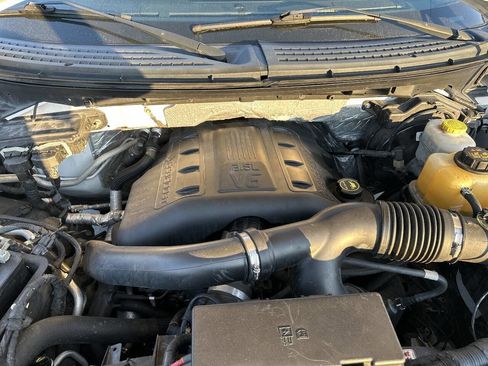 Used 2014 Ford F150 XLT w/ XTR Package image 23