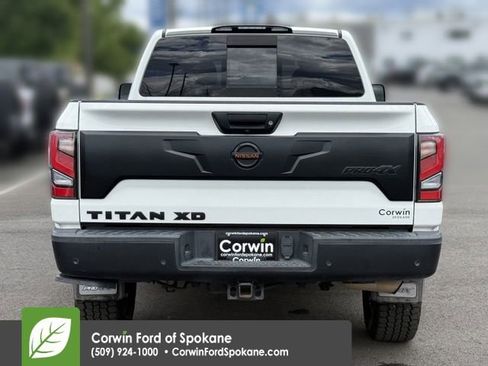 Used 2021 Nissan Titan PRO-4X w/ Pro-4x Convenience Package AWD/4WD image 17