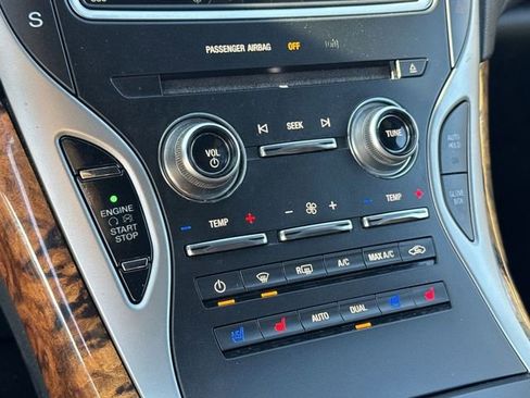 Used 2016 Lincoln MKX Reserve w/ Technology Package image 21