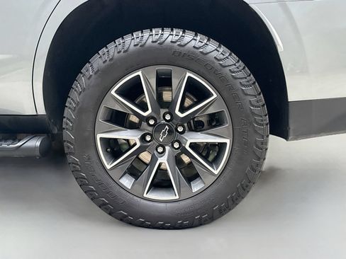Used 2024 Chevrolet Tahoe Z71 AWD/4WD image 36