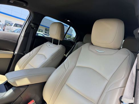 Certified 2025 Cadillac XT4 Premium Luxury FWD image 8