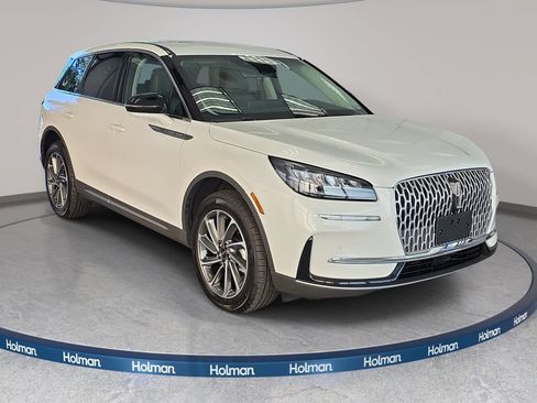 Used 2023 Lincoln Corsair AWD w/ Equipment Group 101A image 4