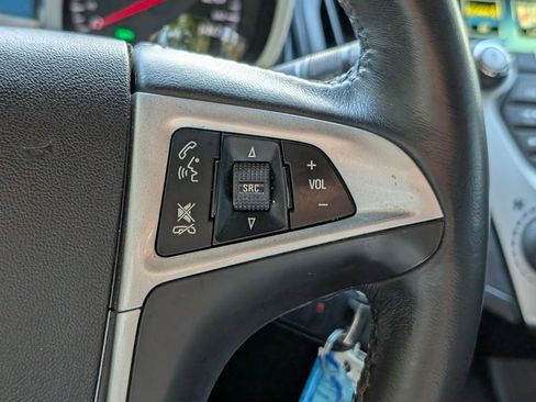 Used 2017 Chevrolet Equinox LT w/ Convenience Package image 19