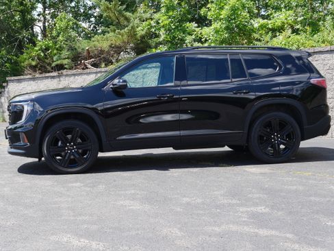Certified 2026 GMC Acadia Elevation w/ Black Edition AWD/4WD image 3