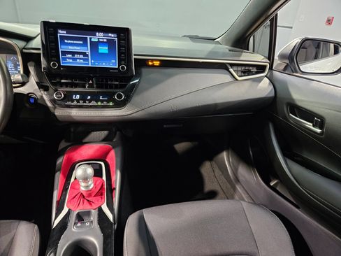 Used 2022 Toyota Corolla SE FWD image 11