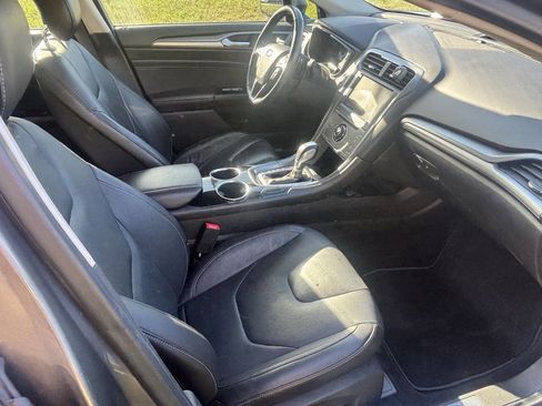 Used 2013 Ford Fusion Titanium image 11