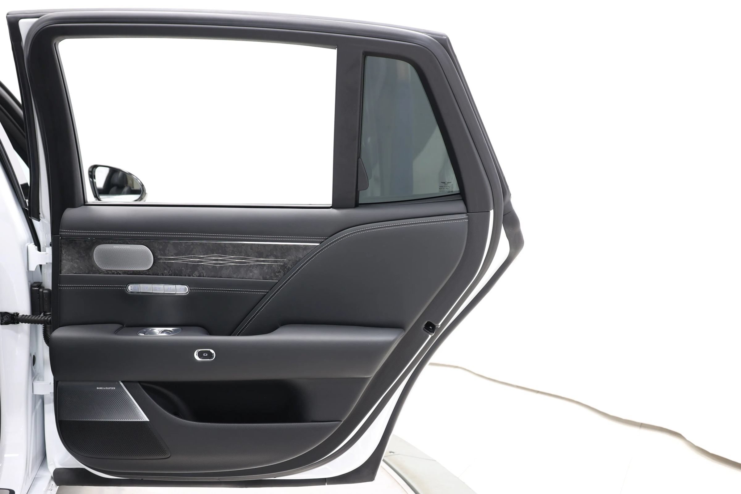 Used 2024 Genesis G90 3.5T AWD/4WD image 90