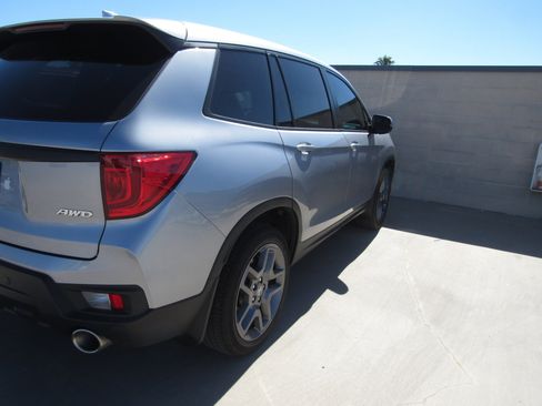 Used 2023 Honda Passport EX-L image 3