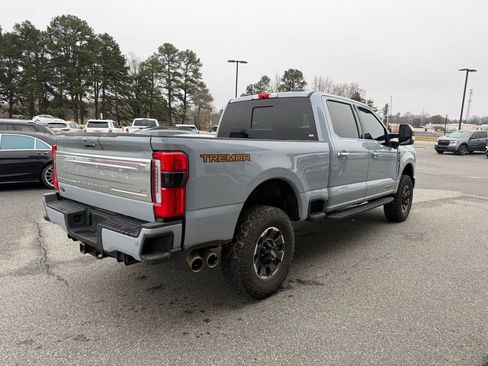 Used 2024 Ford F250 Platinum w/ Tremor Off-Road Package image 7