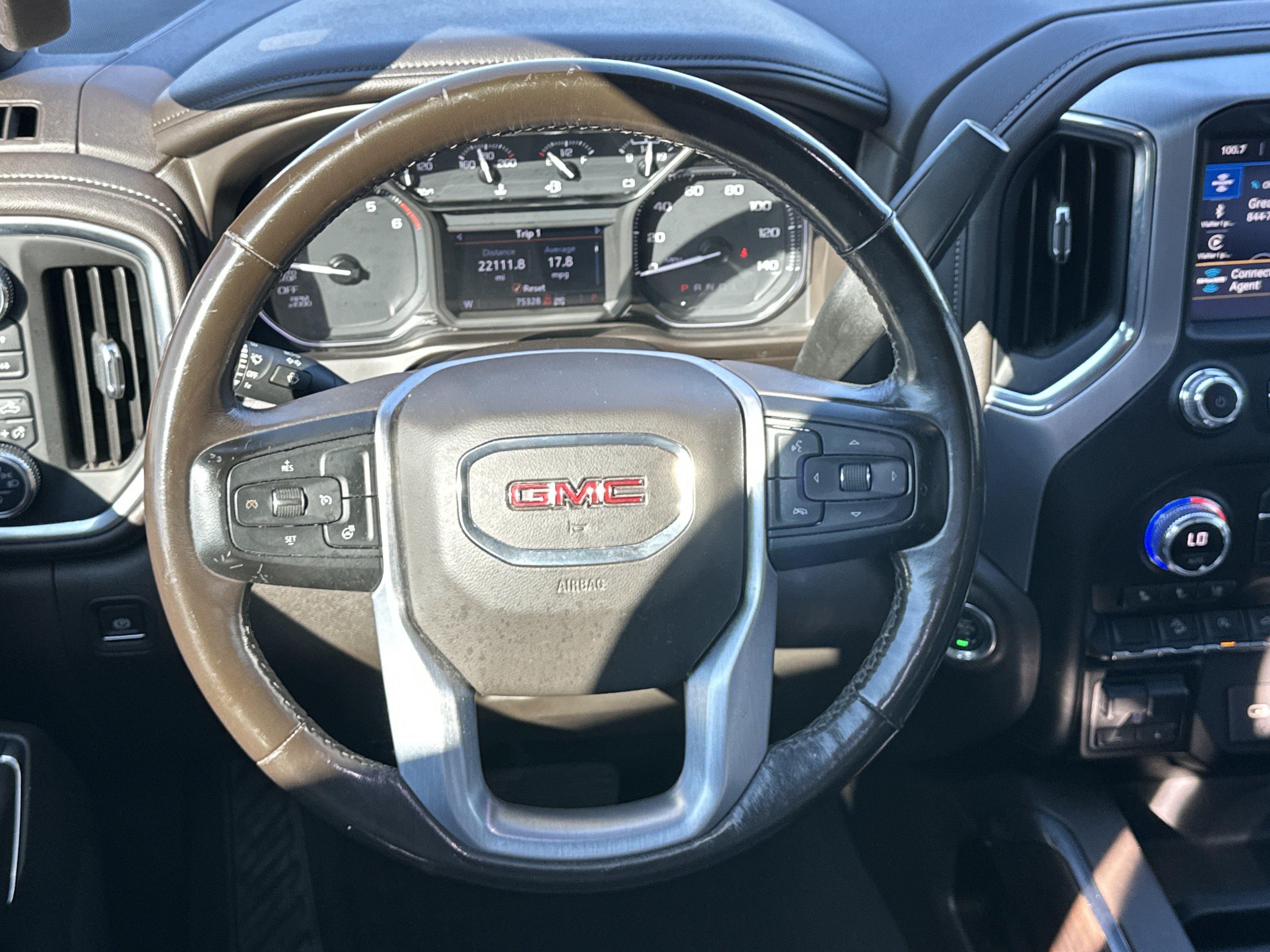 Used 2021 GMC Sierra 1500 SLT w/ SLT Premium Package AWD/4WD image 25