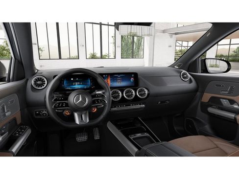 New 2026 Mercedes-Benz GLA 35 AMG 4MATIC image 3
