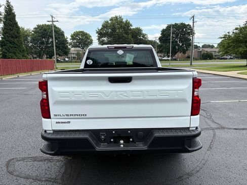 Used 2021 Chevrolet Silverado 1500 W/T AWD/4WD image 3