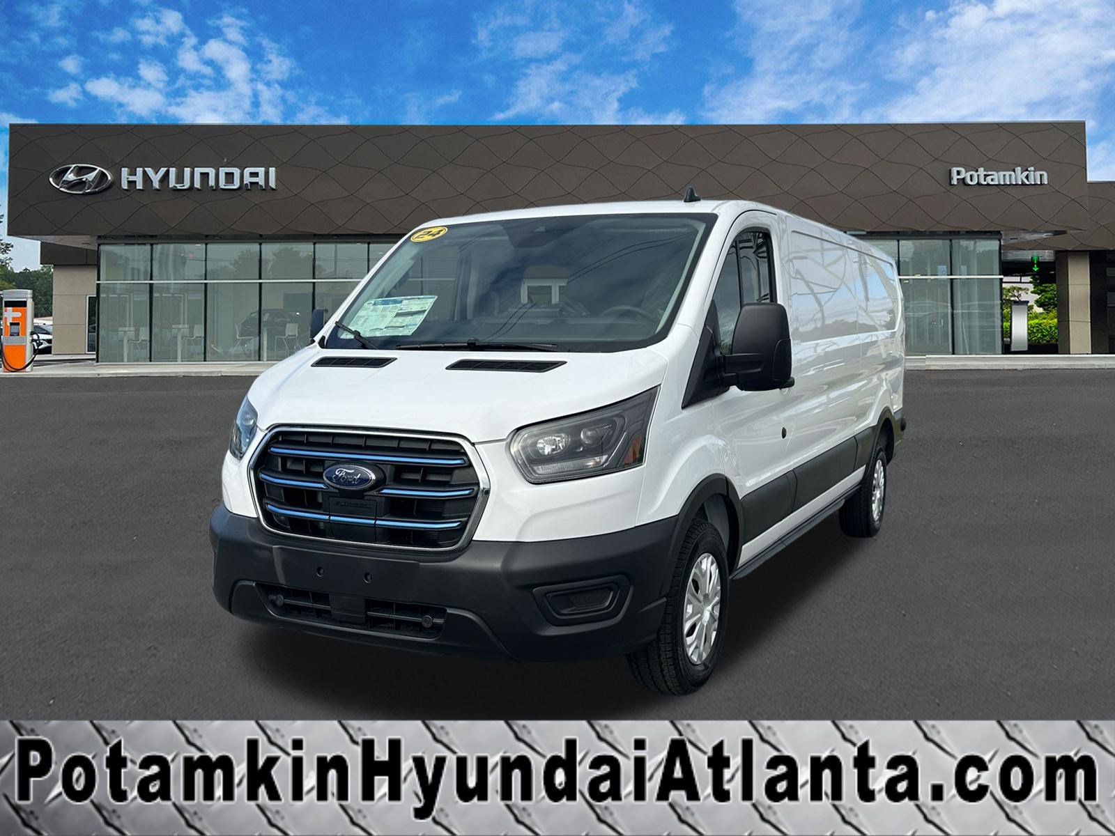 Used 2024 Ford E-Transit Low Roof RWD image 1