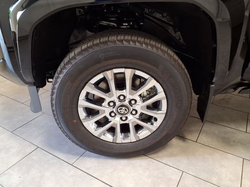 New 2026 Toyota Tacoma Limited AWD/4WD image 29