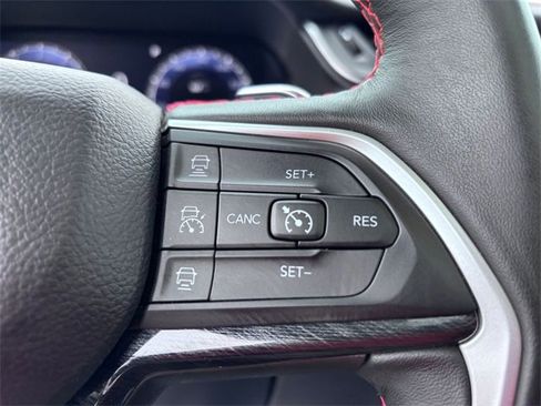 Certified 2022 Jeep Grand Cherokee Trailhawk w/ Luxury Tech Group III image 19