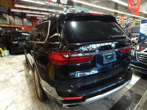 Used 2020 BMW X7 xDrive40i w/ Premium Package image 8