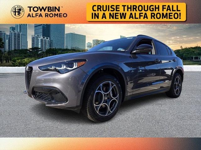 New 2025 Alfa Romeo Stelvio Sprint AWD/4WD image 13