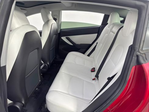 Used 2020 Tesla Model 3 Standard Range Plus image 40