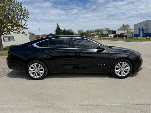 Used 2018 Chevrolet Impala LT FWD image 4