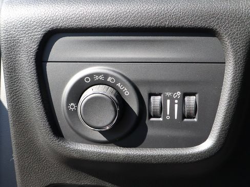 New 2026 Jeep Grand Cherokee Altitude AWD/4WD image 10