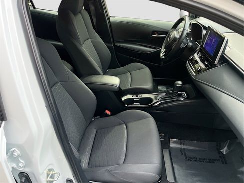 Used 2025 Toyota Corolla Hatchback image 26