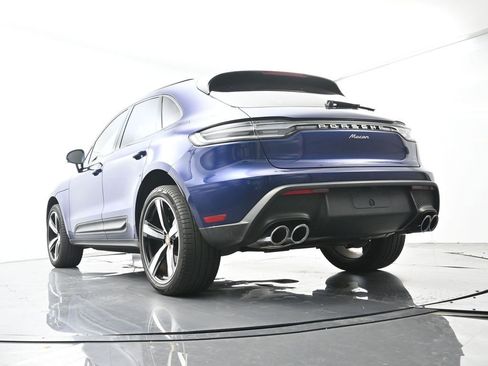 Certified 2025 Porsche Macan AWD/4WD image 48