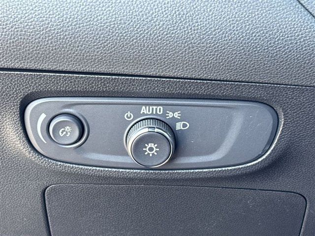 Certified 2024 Buick Encore GX Preferred FWD image 17