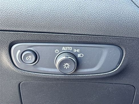 Used 2024 Buick Encore GX Preferred FWD image 17
