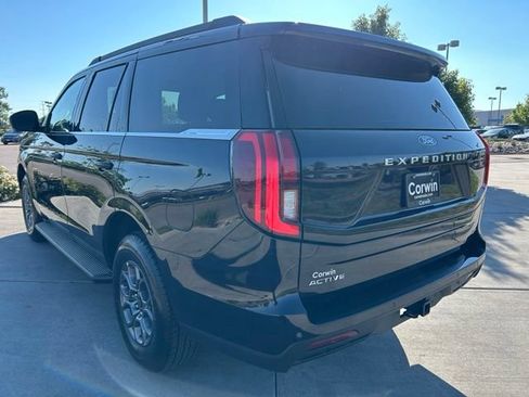 Used 2025 Ford Expedition Active AWD/4WD image 5