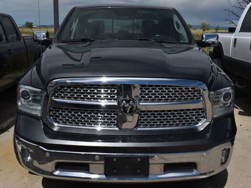Used 2018 RAM 1500 Laramie w/ Convenience Group AWD/4WD image 2