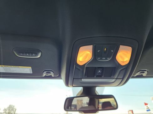 Used 2019 RAM 1500 Big Horn image 24