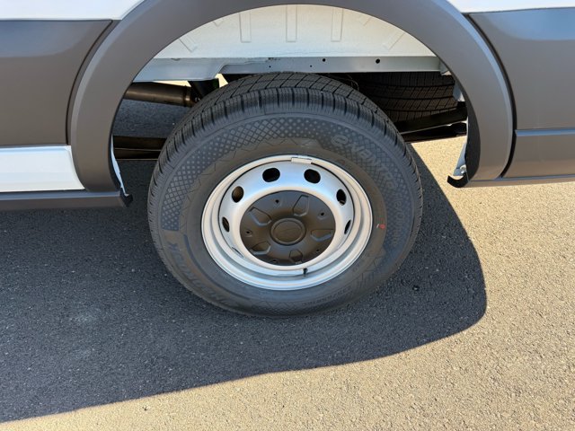 New 2027 Ford Transit 250 148 Medium Roof w/ Load Area Protection Package RWD image 18