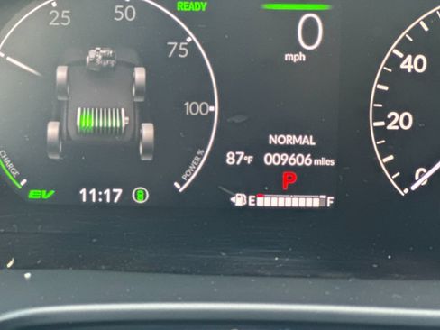 Used 2025 Honda CR-V Sport image 29