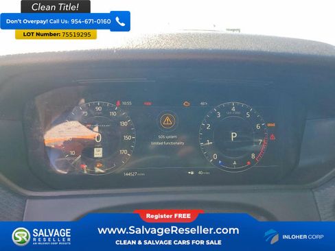 Used 2018 Land Rover Range Rover Velar R-Dynamic SE image 12